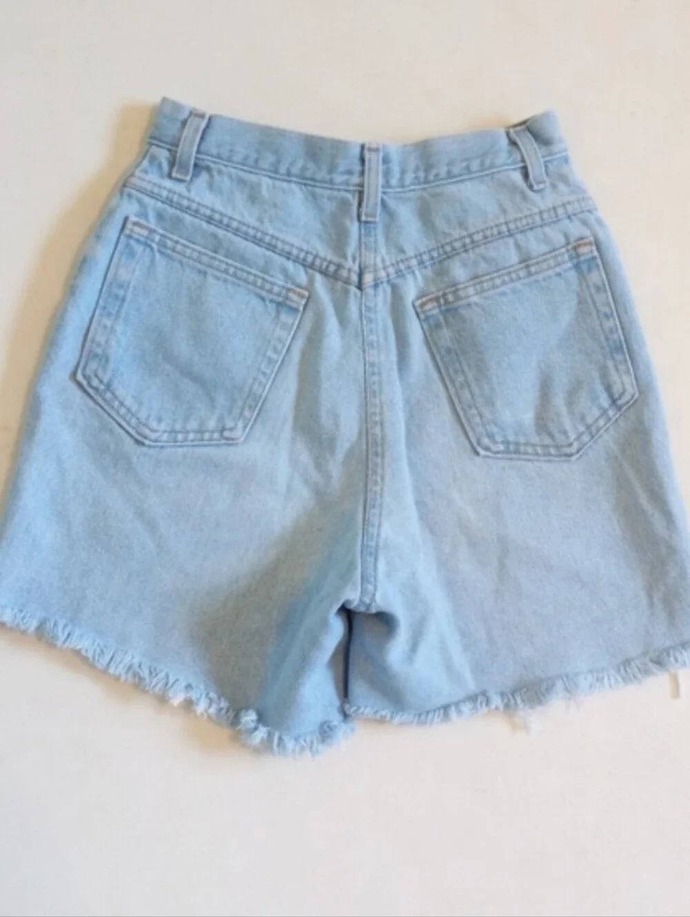 Faded Glory vintage 1990s rigid denim 100% cotton high-waisted light wash shorts